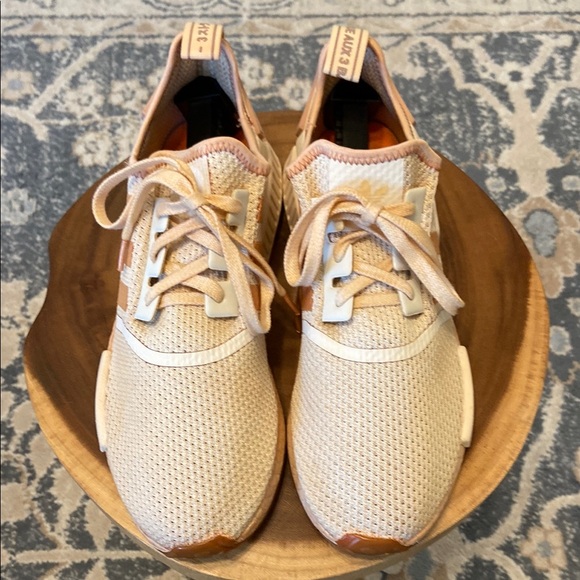 Adidas NMD R1 Peach and Cream Men's Athletic Sneakers Size